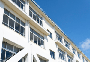 高1息子の授業参観で…見知らぬ女子生徒から「ありがとうございました！」と言われた母。→その母が見た光景に「すごい！」「息子さん優しい」「真似してみたい」