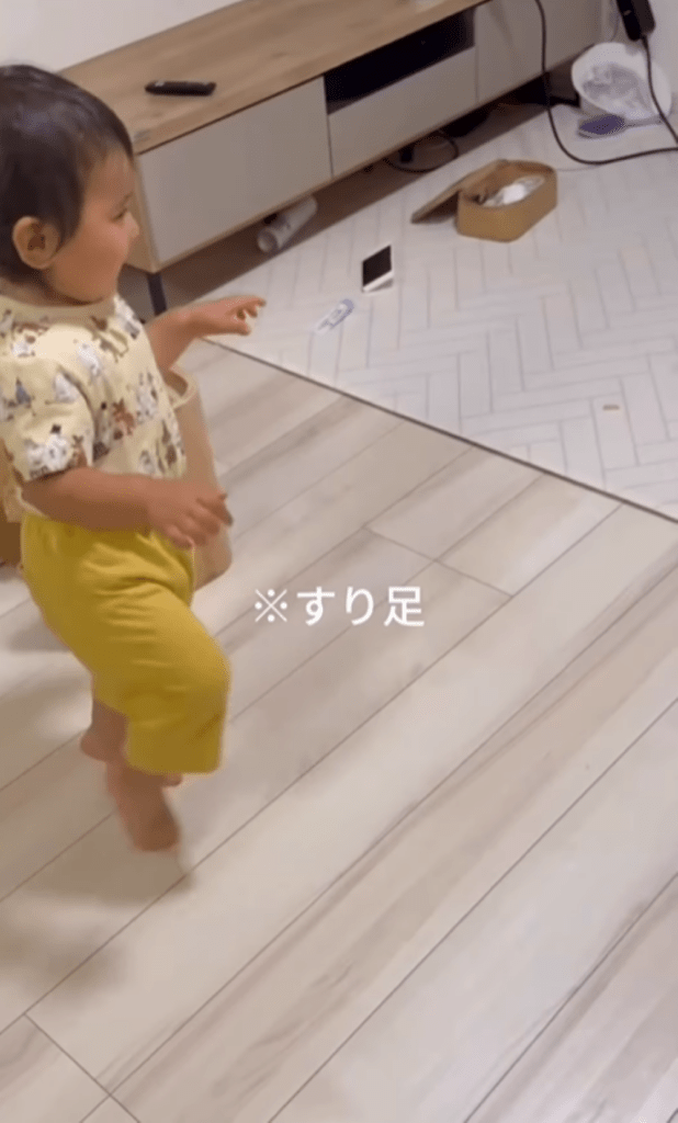 寝かしつけ後③（＠rioland.0421さんより提供）