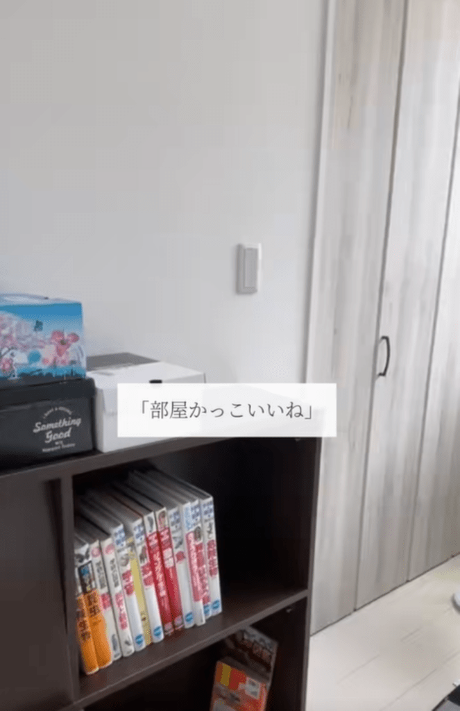 本棚も配置に成功（＠chobiloghomeさんより提供）