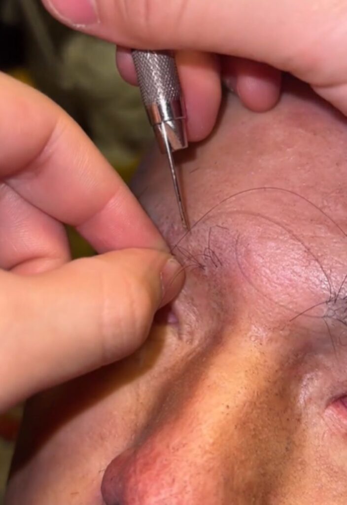 卒業制作の作品②（＠hirasawax5523さんより提供）