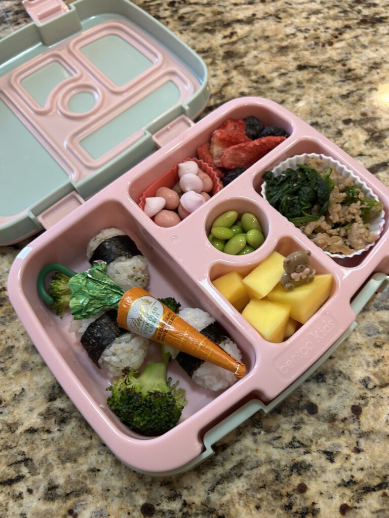 娘さんのお弁当②（＠hkozhoevaさんより提供）