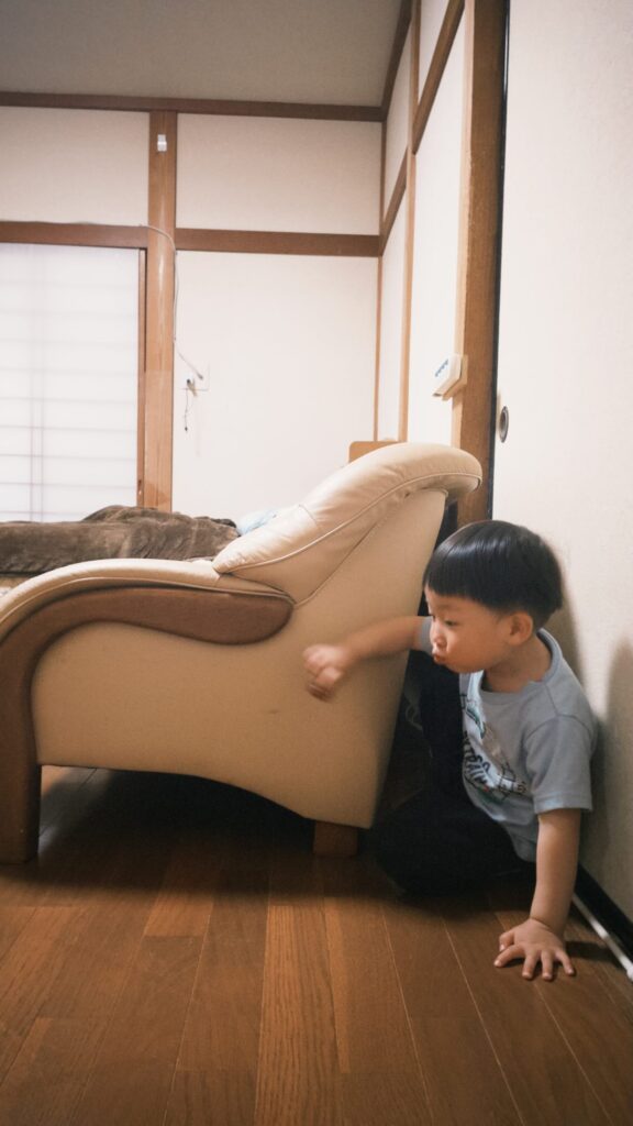 いないと思った三男くんは…④（＠shuko_funnyphotoさんより提供）