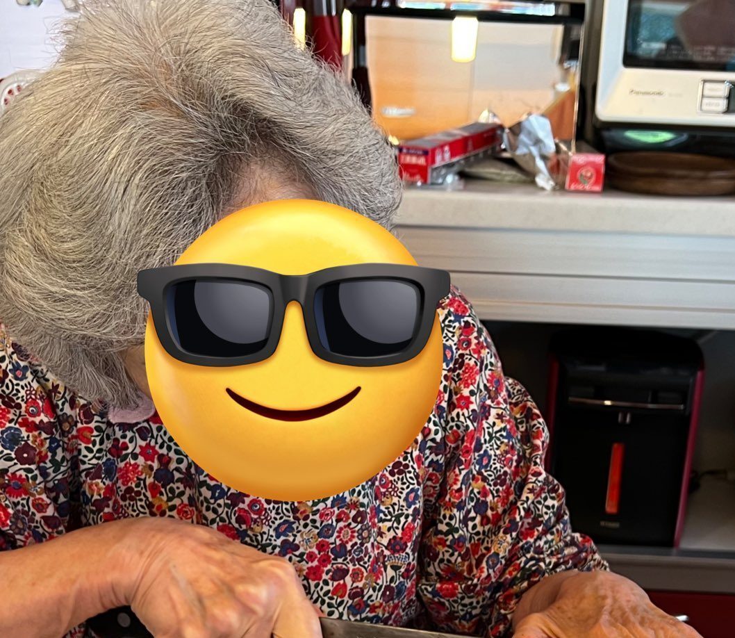 “恒例料理”を作る83歳祖母→その衝撃的すぎる姿に「ただものではない…!」「めっちゃ美味しそう!」