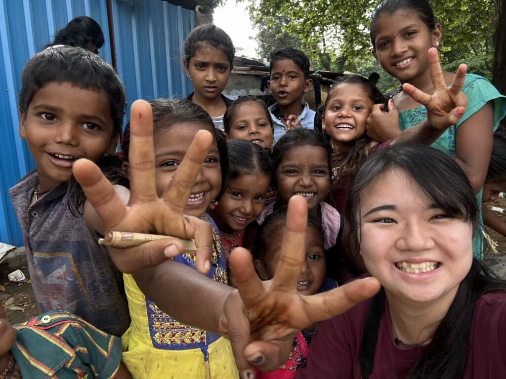 インドでのボランティアで出会った子どもたち