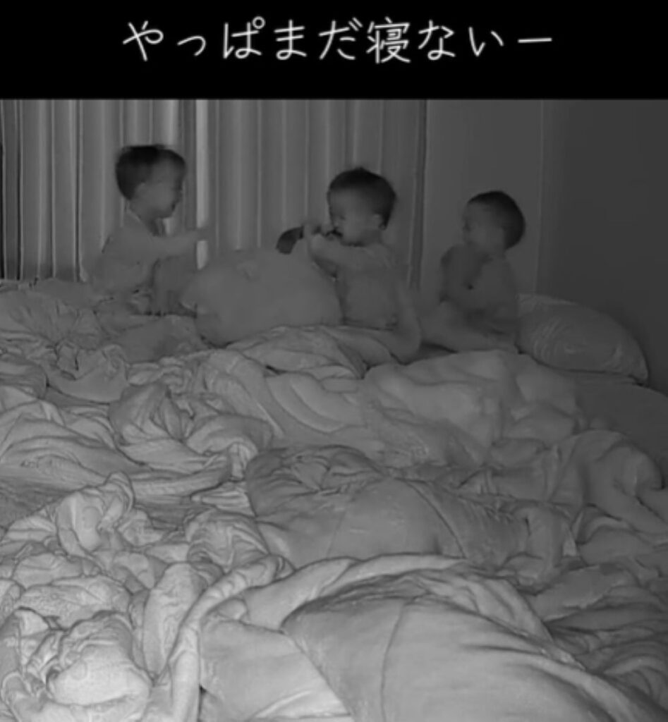 見守りカメラの様子⑤（＠tripletpapa3さんより提供）