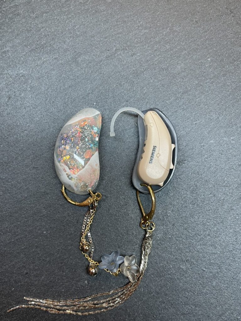 補聴器カバー⑤（濵村裕二さんより提供）