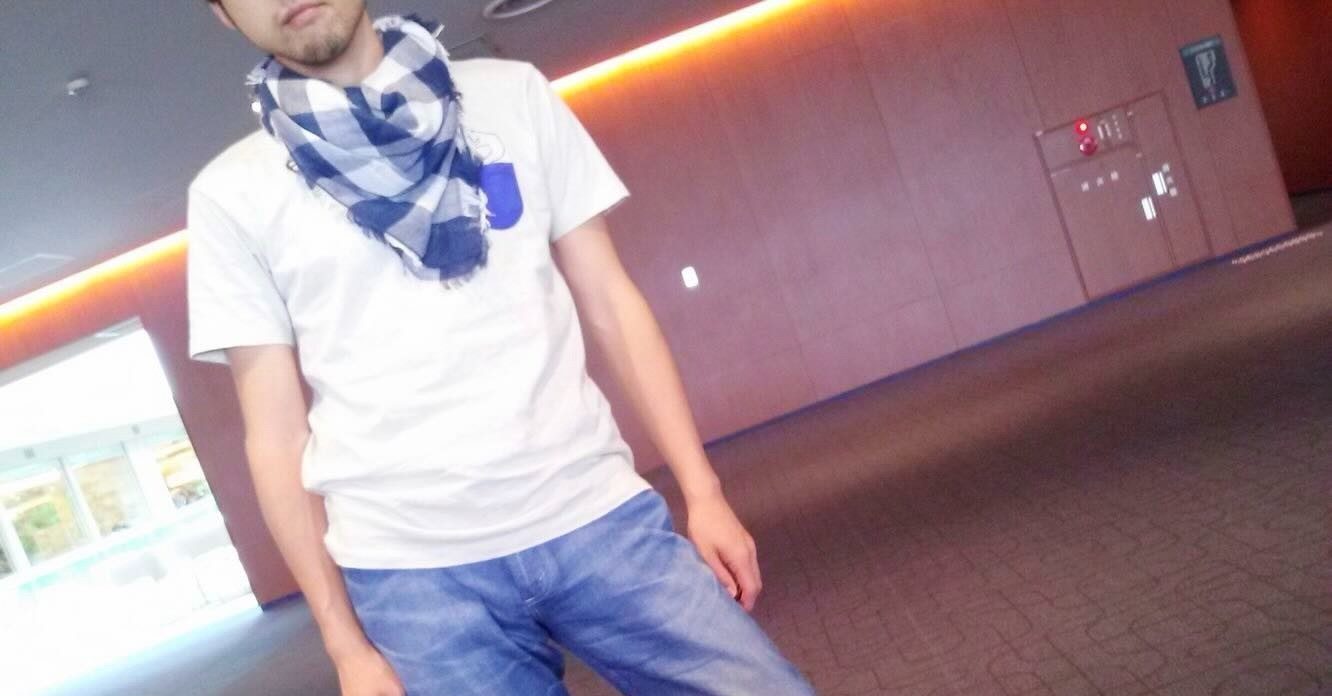 旅行中、足が痛くなった妻→直後、夫の“まさかの姿”に……「いい夫すぎる…！」「違和感ゼロww」「愛ですね」