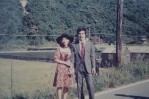昭和47年、中学で出会った男女。→54年後、現在の“まさかの姿”に「めっちゃ美男美女ー！！」「素敵に年齢を重ねられてる」