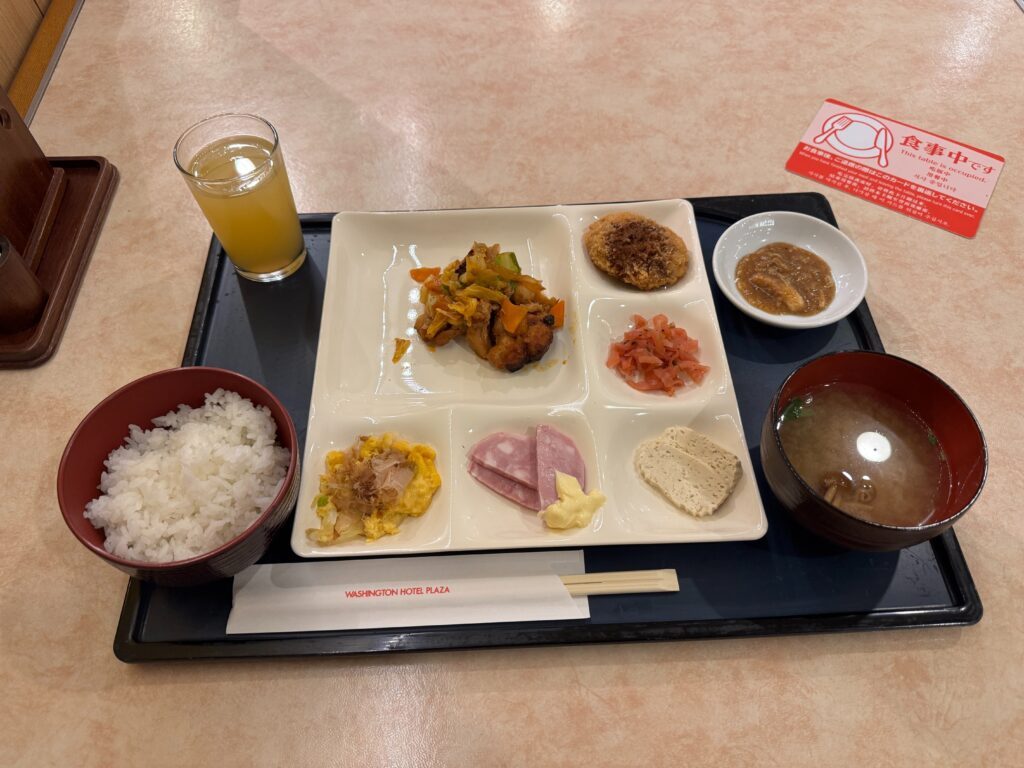 朝食バイキングの和定食（＠susuki_hozukiさんより提供）