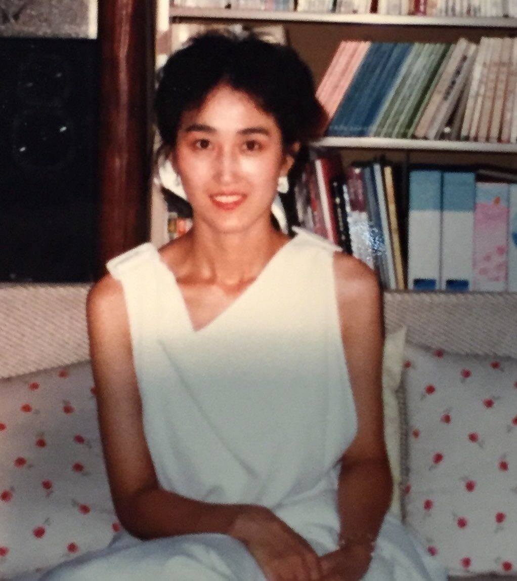 28歳のときに撮られた女性の写真→39年後、現在の姿に…「昔も今も美人」「かっこいい」「素敵な年の重ね方」