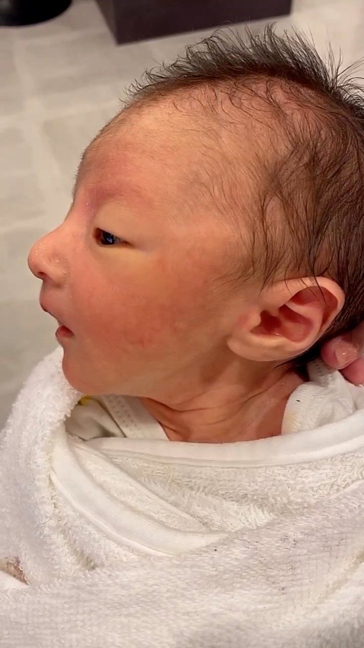 生まれた時「正岡子規に似てる」と言われた赤ちゃん。成長した”現在の姿”に…「めちゃくちゃイケメン」「順調にイケメン化」「成長楽しみ」