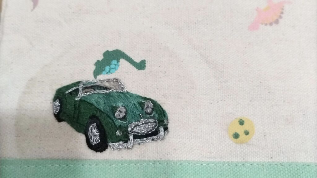 刺繍作品⑦（＠p_shaarottoさんより提供）