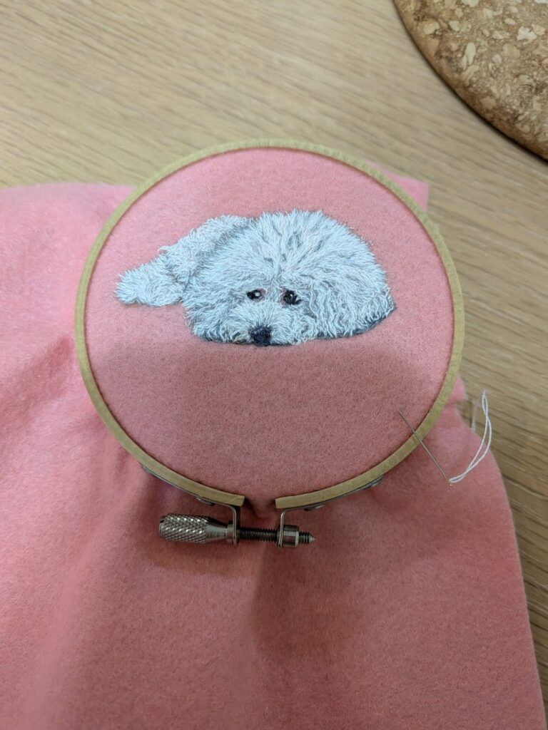刺繍作品④（＠p_shaarottoさんより提供）