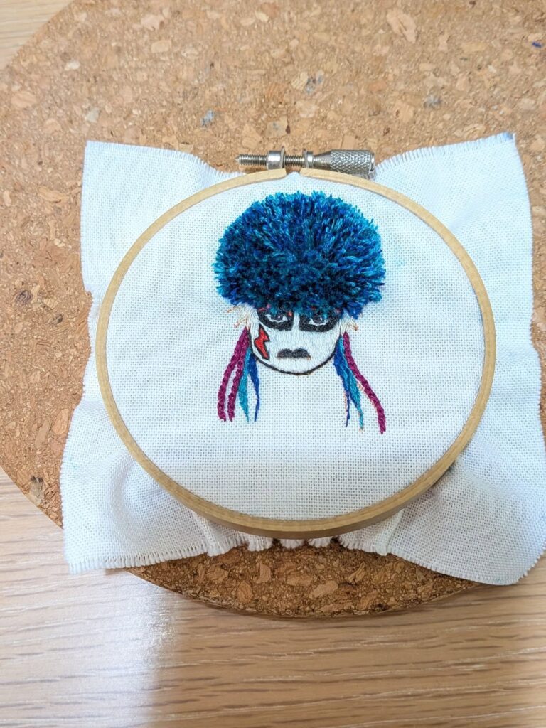 刺繍作品③（＠p_shaarottoさんより提供）