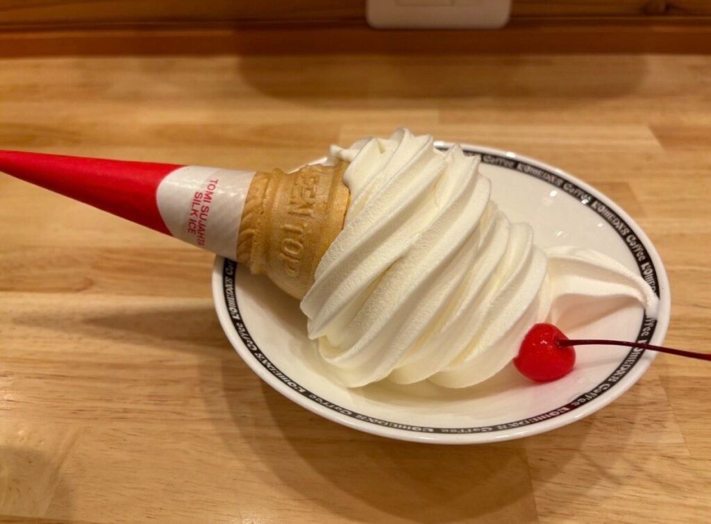 コメダ珈琲店のソフトクリーム③（＠yendo_staheさんより提供）