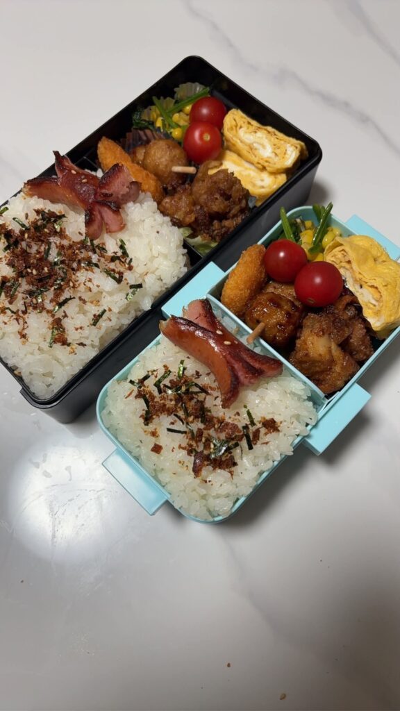 家族のお弁当①（＠hatake_sweets_bwbさんより提供）