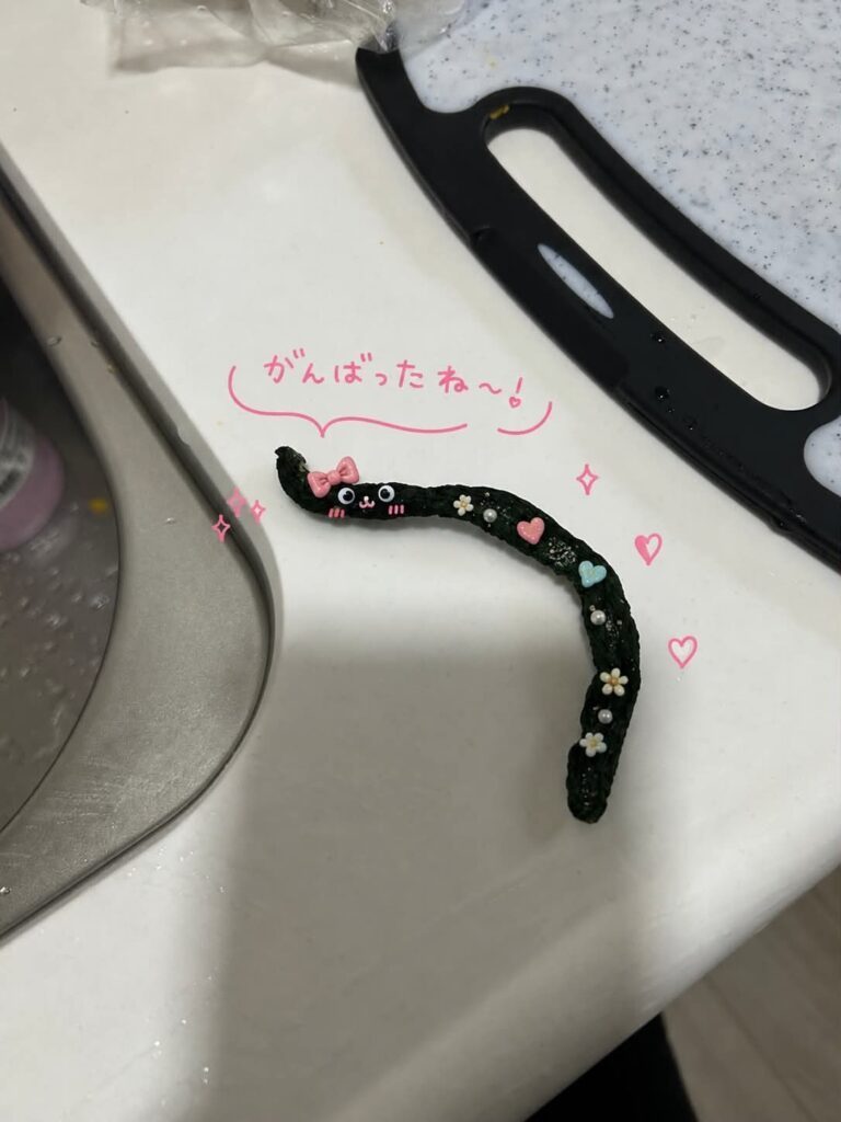 画像に加工を施したきゅうり（＠chunstagram2026さんより提供）
