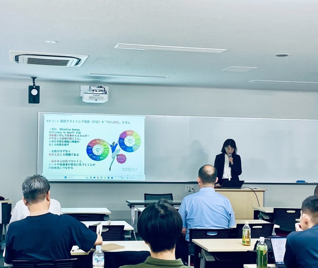 学会で発表する様子（＠miyukoko0914さんより提供）