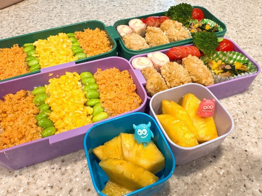 彩り豊かな普段のお弁当①（＠are_0x0さんより提供）