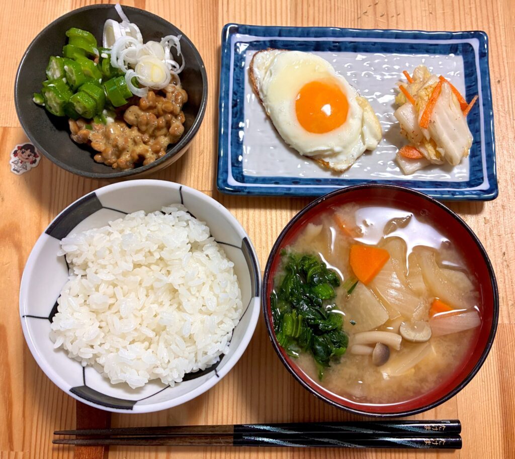 手作りの朝ごはん①（＠takema_38さんより提供）