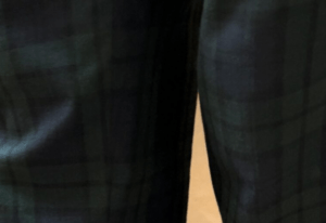 中2息子の懇談会へ向かった母。しかし、息子の姿をよく見ると→衝撃の光景に…「ほんと言うてくれよ、、」「想像超えてきた」「限界突破だww」