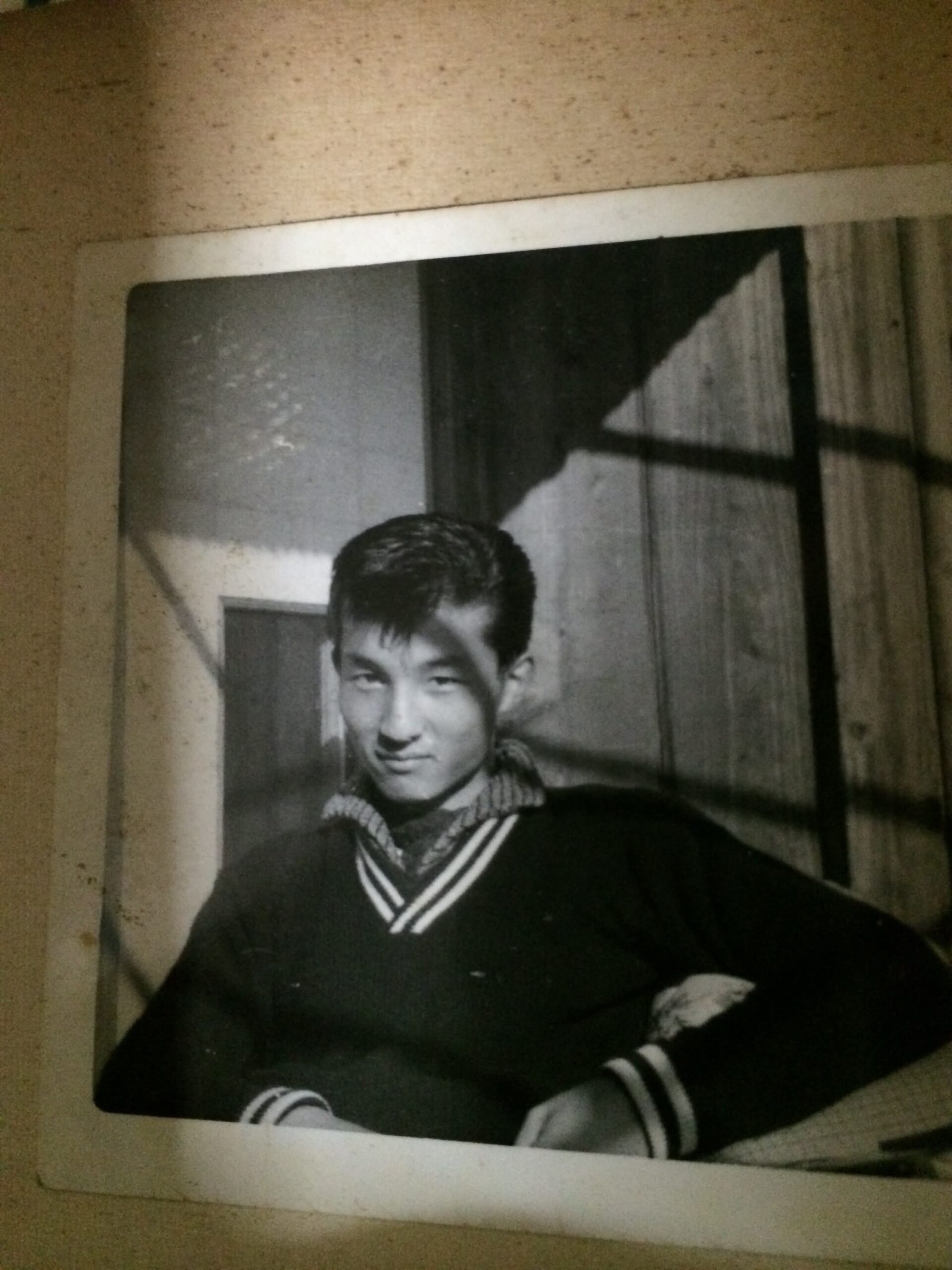 17歳の高校生だった父。→67年後、80代になった現在の姿に「俳優さんにしか見えない」「めちゃくちゃ若い!!」「かっこいい!」