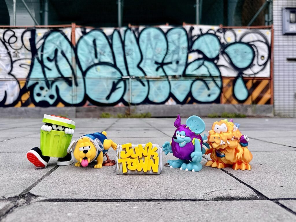 フィギュアの写真①（＠jjj_toysさんより提供）