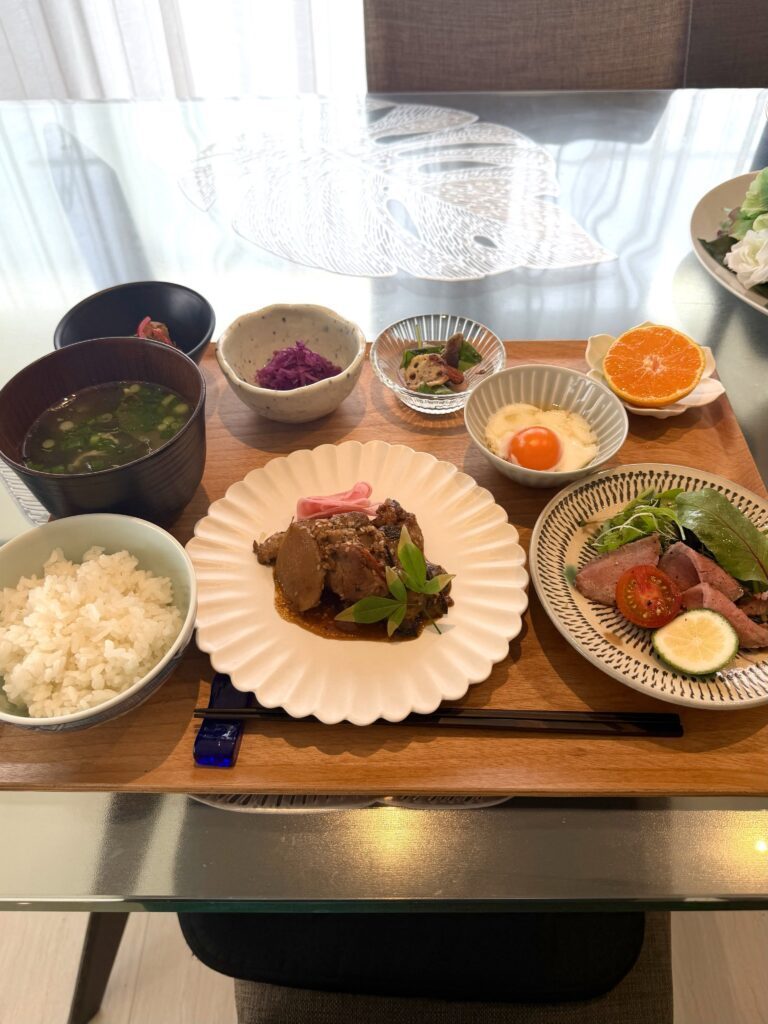 息子さん用の朝食（＠cappuccino__vlogさんより提供）