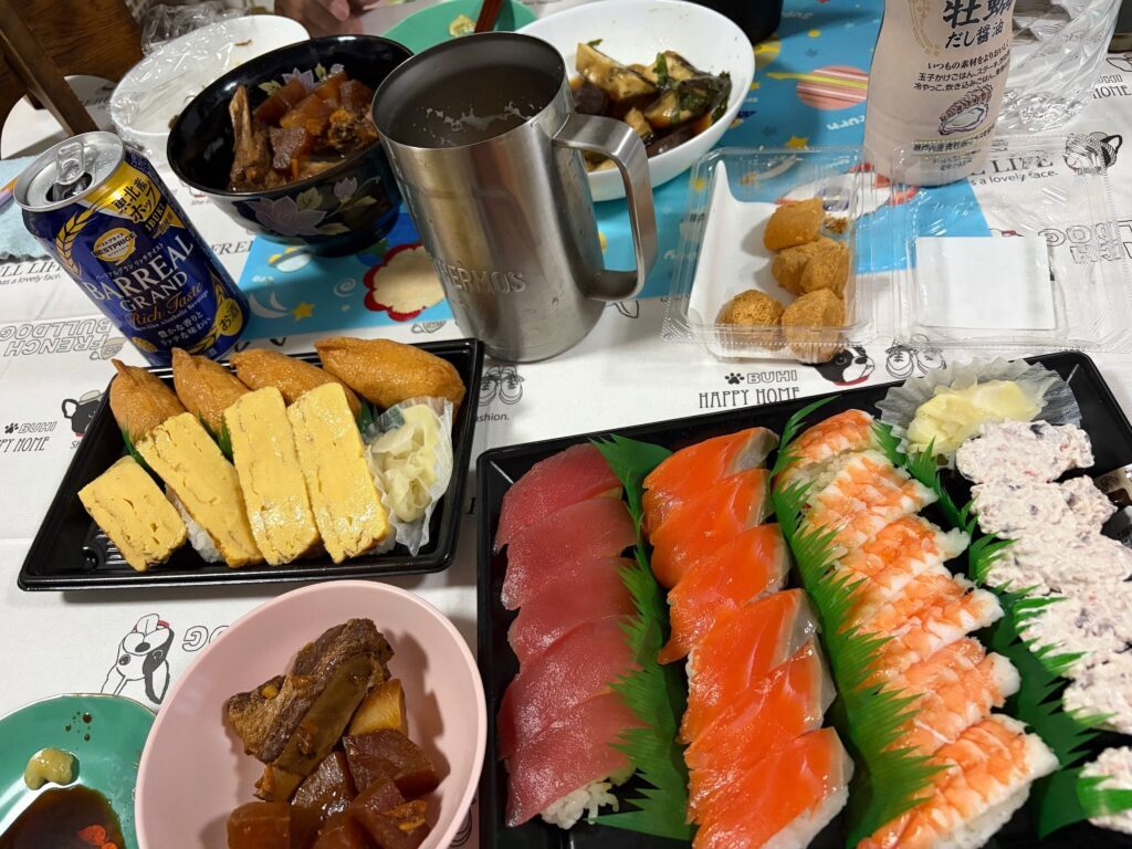 Uber Eatsで注文したお寿司（＠yuya3155さんより提供）