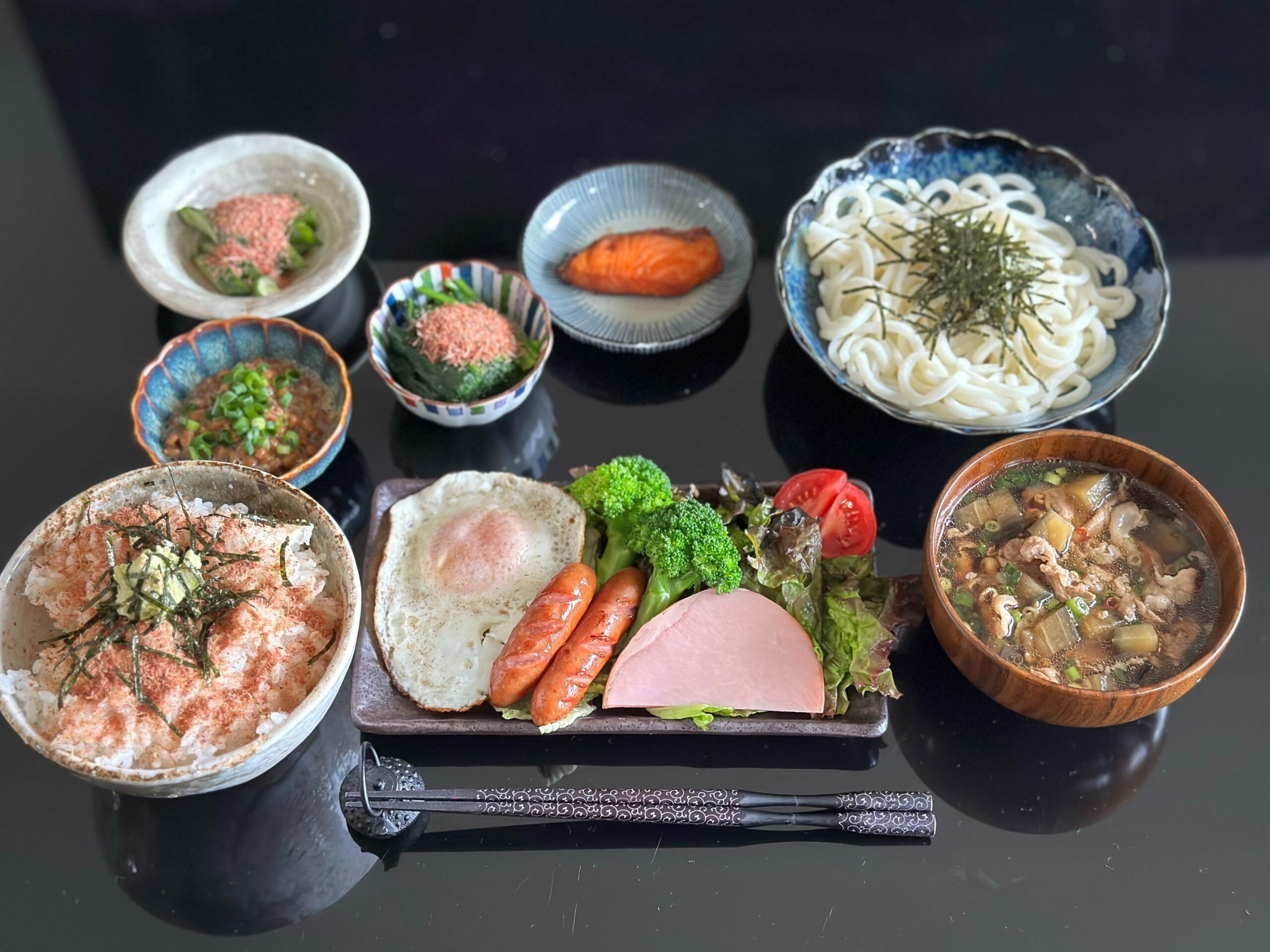 33歳ホスト「小学生の頃は食わず嫌いだった」→自炊を始めた結果…「こんなん引く手数多だろ…」驚きの光景に「凄いクオリティ」「お食事屋さんみたい」