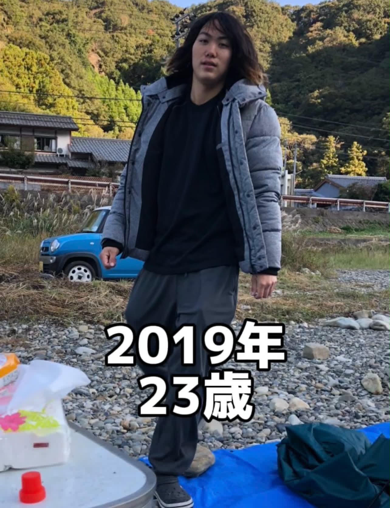 散髪が苦手だった23歳男性。7年後→「気付いたら…」30歳になった“まさかの姿”に「年々イケメンになるの何!?w」「7年で!?」