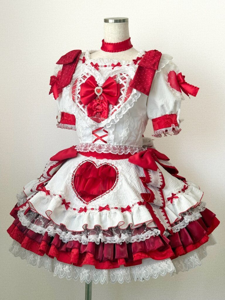 最近制作したレンタル衣装②（＠kurusu_costumeさんより提供）