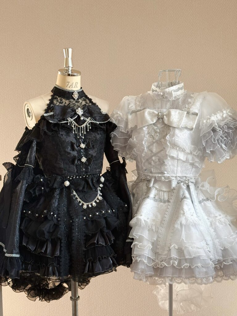 最近制作したレンタル衣装③（＠kurusu_costumeさんより提供）