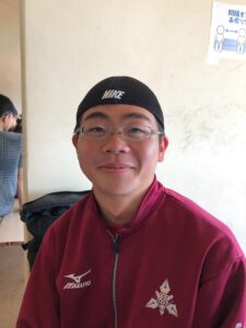 高校時代「芋男」とバカにされていた男性。→3年後、現在の”まさかの姿”に…「すごー！！」「おしゃれすぎん？！」「かっこいい」