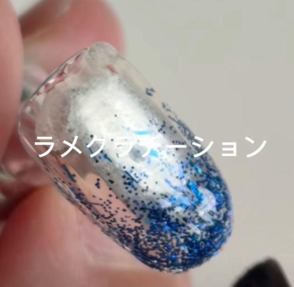 ネイルの様子②（＠omiti.nailさんより提供）