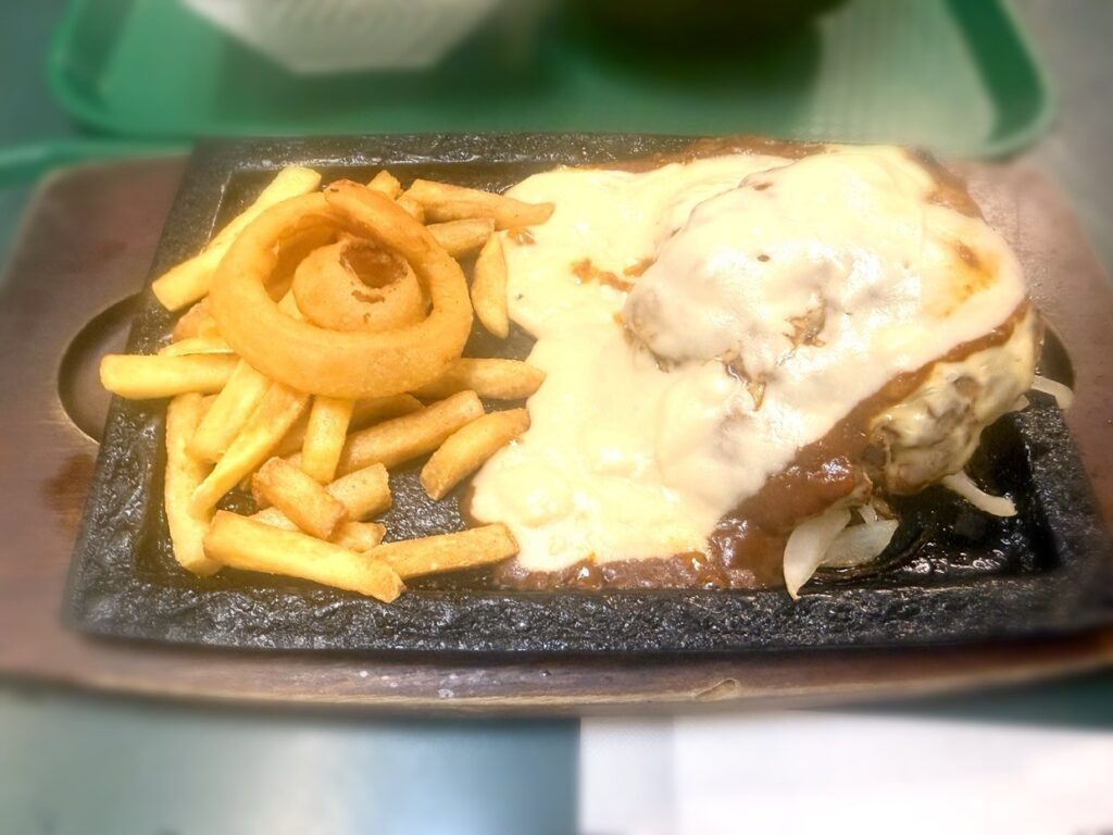 ラッキーピエロの料理①（＠REYER010さんより提供）