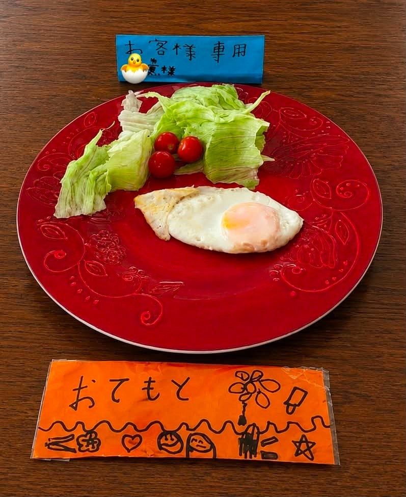 5歳息子が作った夏休みの朝食→よく見ると……驚きの光景に「5歳でこれはすごい」「我が家にも出張お願いしたい」