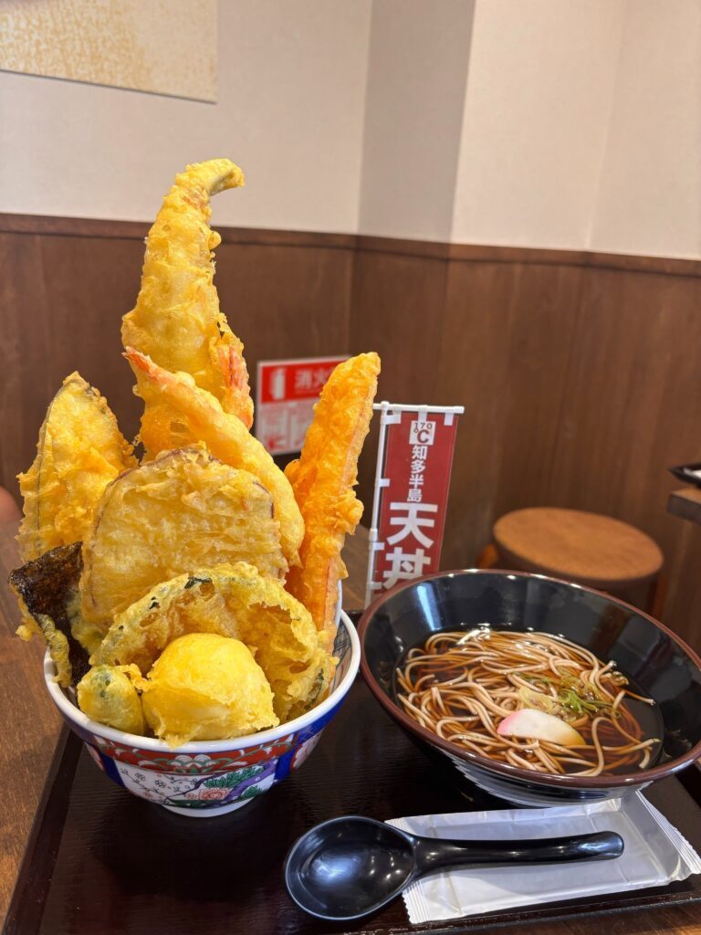 天丼とそばのセット①（＠miyukipiano0821さんより提供）