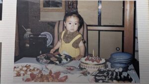 周囲から「女の子？」と聞かれることが多かった美少年。→その41年後…現在の”まさかの姿”に「どこからそうなったｗ」「別人ですよね？」