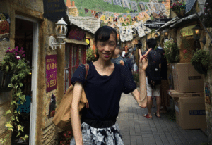 163cm25kgのCAの女性「体の感覚を失わせ限界まで努力していました」　→当時から10年後の現在に「可愛い」「ステキ」